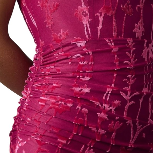 Anthropologie HUTCH One Shoulder Ruched Velvet Flocked Midi Dress Pink Size L - Picture 5 of 14